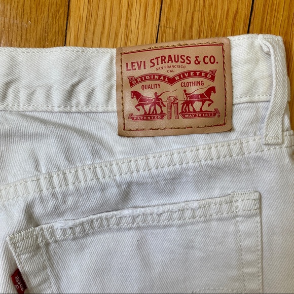 Levi's Wedgie Icon Fit in Vintage Chalk 30 - Picture 8 of 11